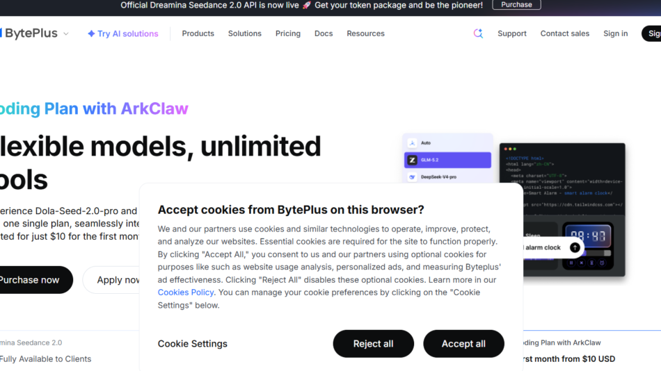 BytePlus homepage hero: bold headline 'Flexible models, unlimited tools' with gradient 'Coding Plan with ArkClaw' and a cookie consent dialog overlaying the page.
